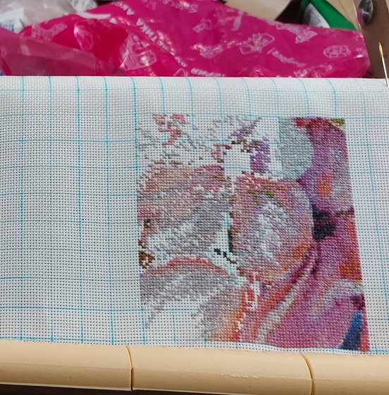 Этап процесса «Зяблик и цветы»